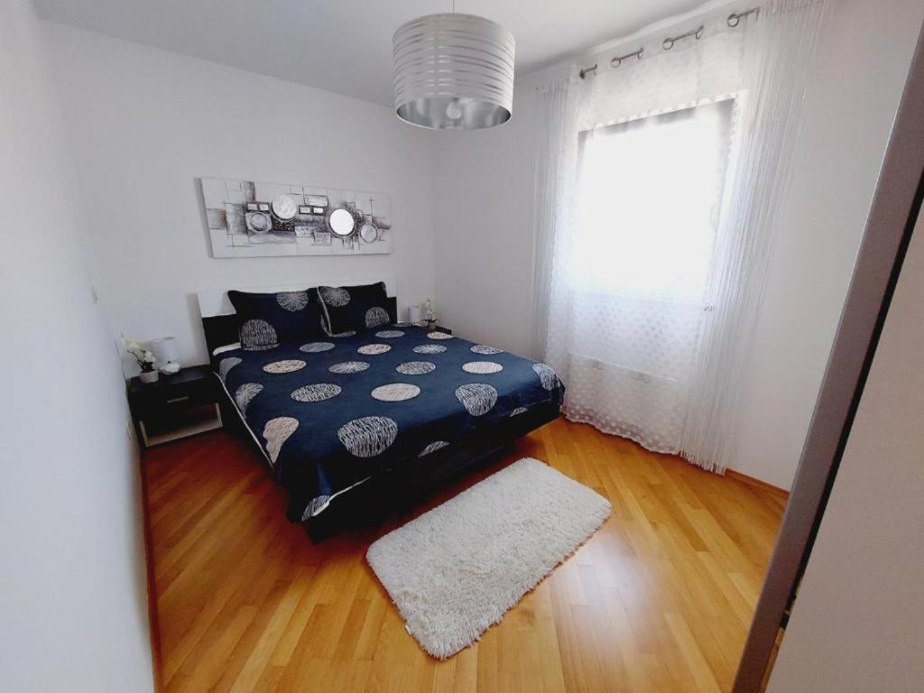 Apartment Rose Малинска Экстерьер фото
